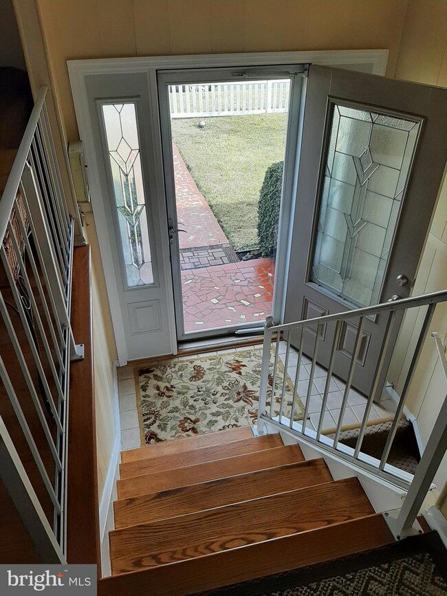 56 Garden Ridge Rd, Catonsville, MD 21228 - photo 2