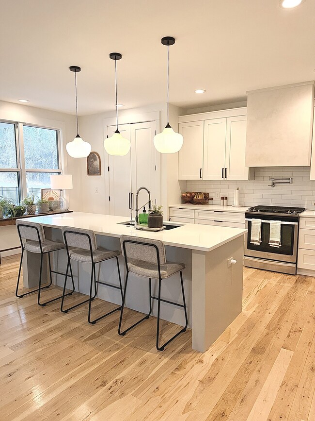 162 Vantrease Rd, Cottontown, TN 37048 - photo 7