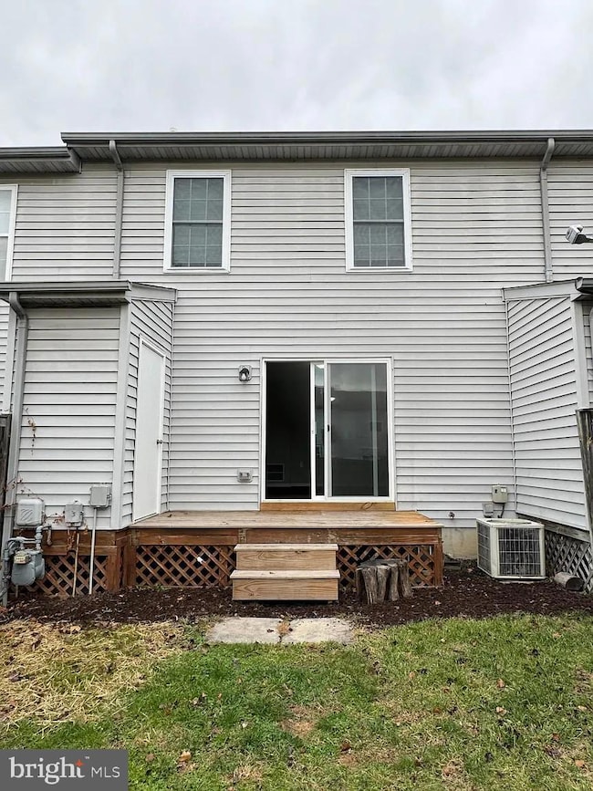 204 Barrington Ln, Winchester, VA 22601 - photo 2