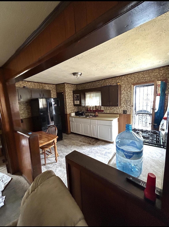 711 Westphal Ave, Columbus, OH 43213 - photo 3