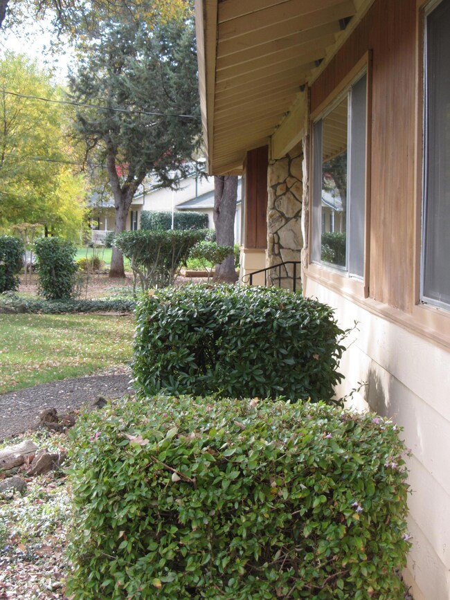01c]Front3Porch