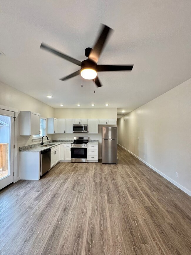 4327 Cronan Dr unit A, Cohutta, GA 30710 - photo 5