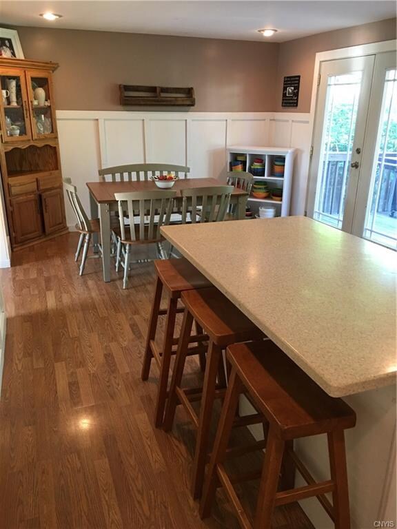 Great natural light throughout, and view of the do