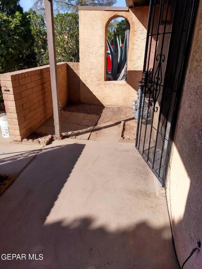 1912 Karen Sue Place unit C, El Paso, TX 79936 - photo 2