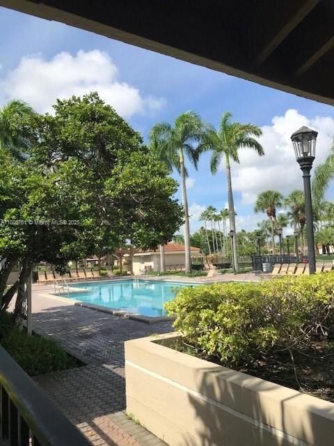 18216 Mediterranean Blvd unit 119, Hialeah, FL 33015 - photo 7