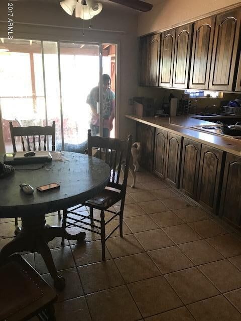 30TH DINING KITCHEN