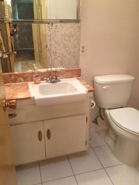 St Andrew hall bathroom