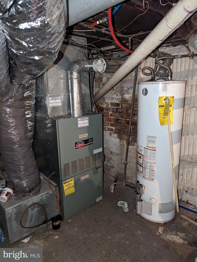 2951 Sumter Rd, Camden, NJ 08104 - photo 5