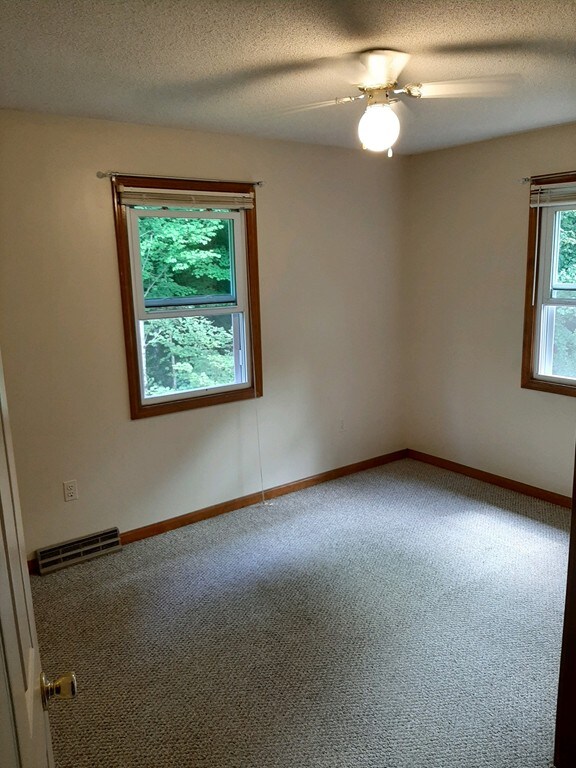 3003 Prospect St unit a, Palmer, MA 01069 - photo 6