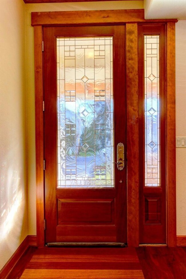 500 Beall Ln, Central Point, OR 97502 - photo 5