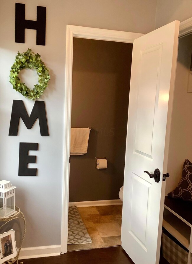 915 Hickory Dr, Marysville, OH 43040 - photo 4