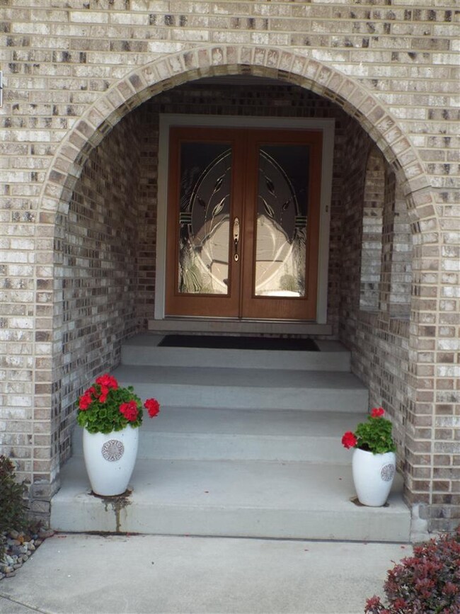 222 N Elgin St, Griffith, IN 46319 - photo 3