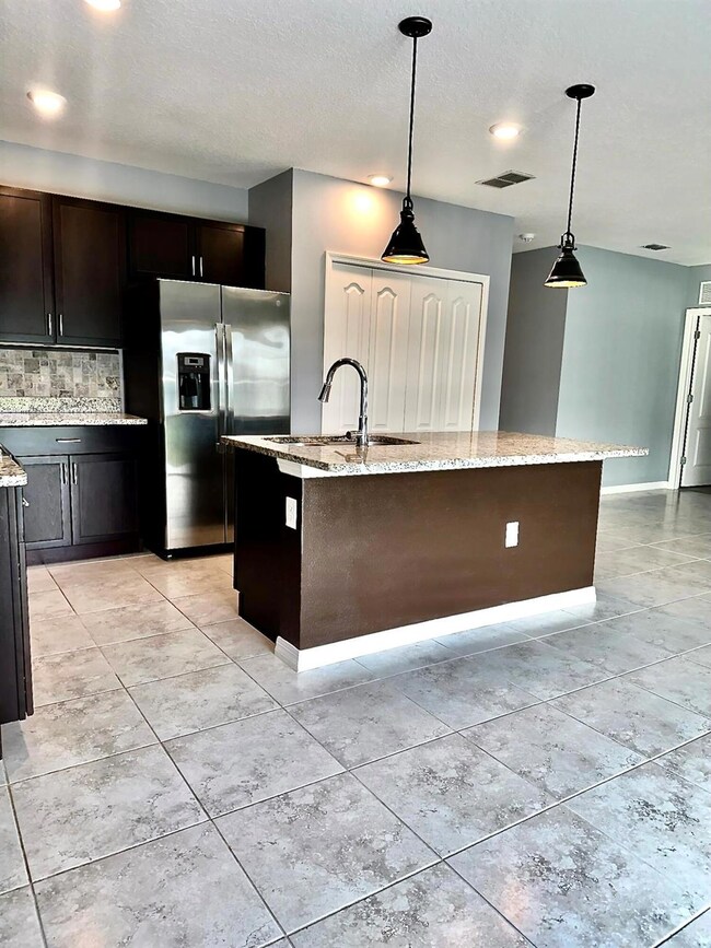 1641 SW Victor Ln, Port Saint Lucie, FL 34984 - photo 4