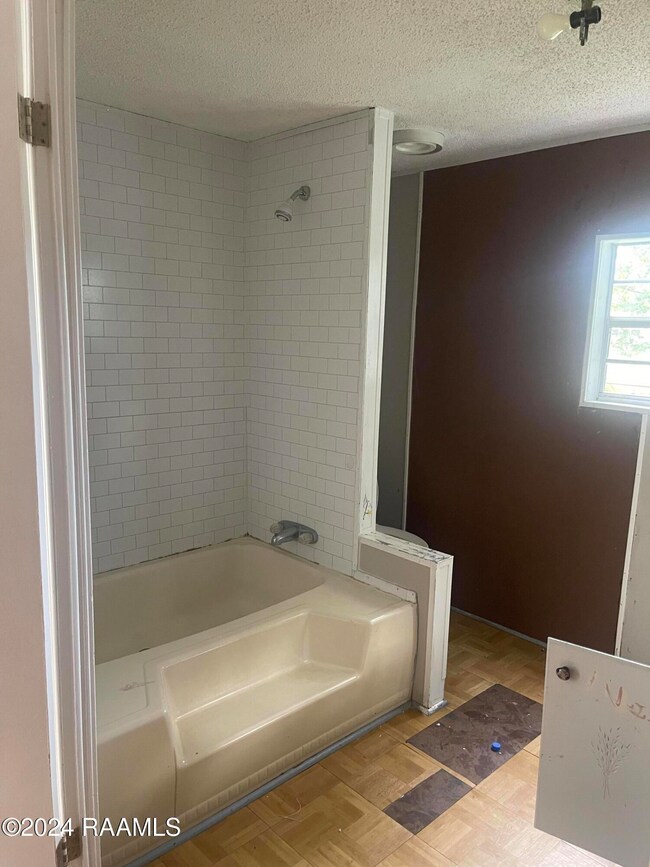 617 E Vine Ave, Eunice, LA 70535 - photo 5