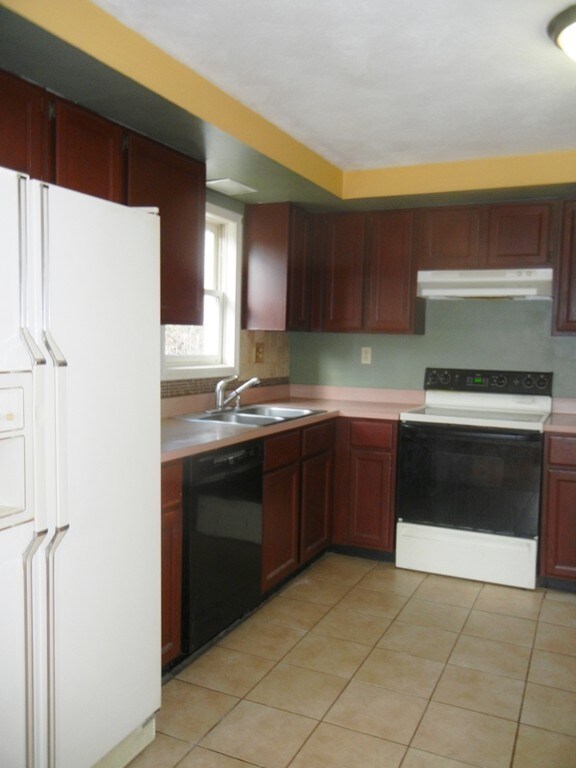 255 Woodhill Rd, Monson, MA 01057 - photo 6