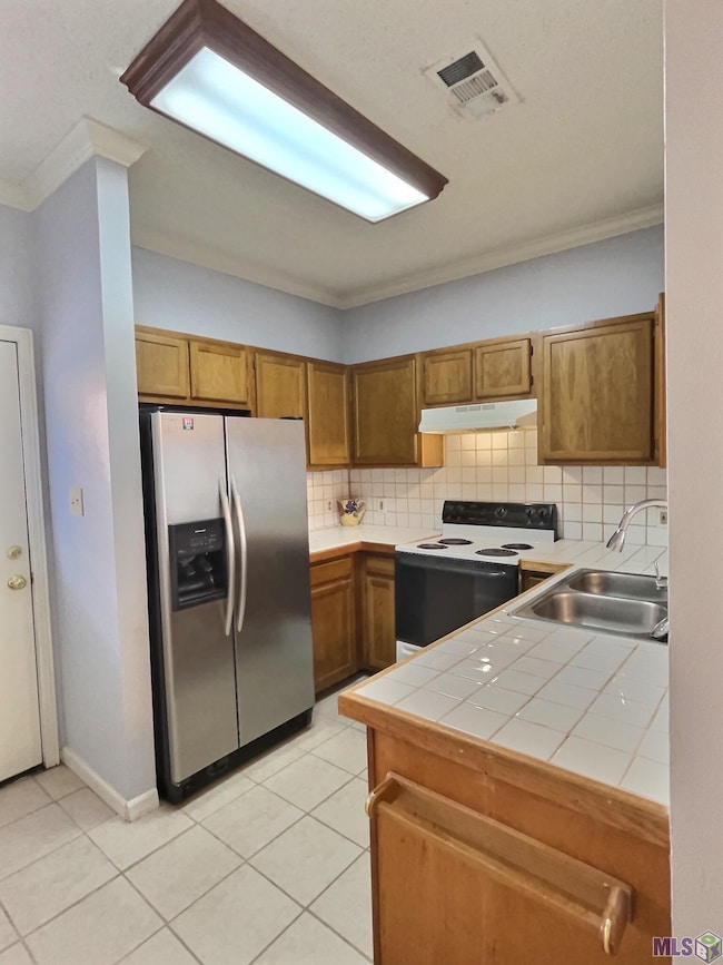 2811 S Roth Ave unit 16-A, Gonzales, LA 70737 - photo 2