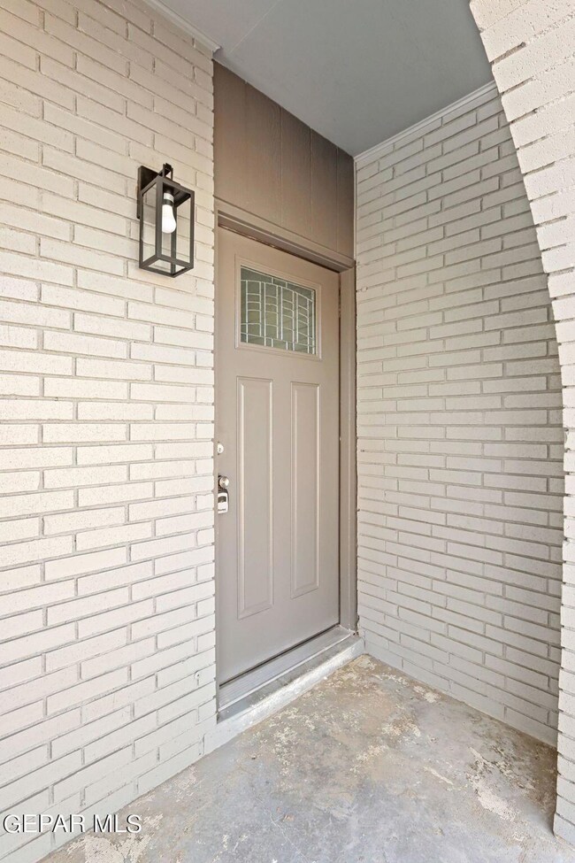 1700 Catham Cir, Horizon City, TX 79928 - photo 5