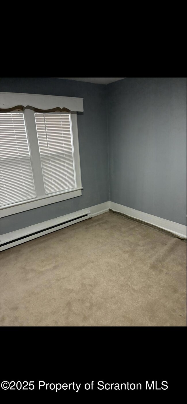 53 Sobieski St unit TOP FLOOR, Hanover Township, PA 18706 - photo 6