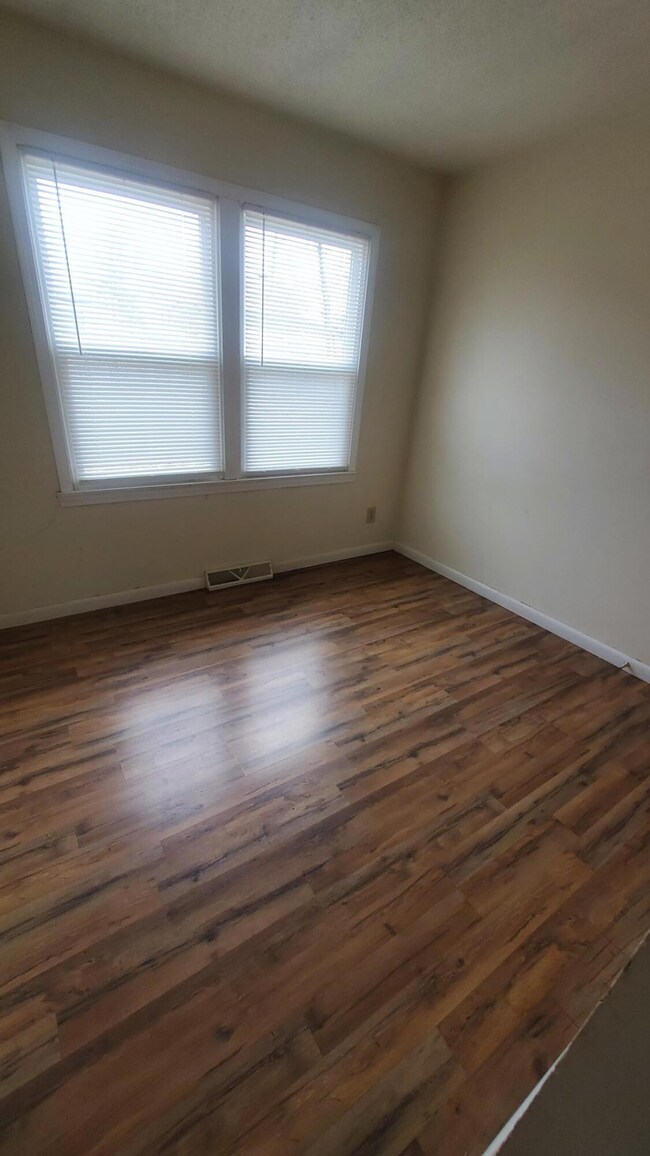 414 S Olive St, Mexico, MO 65265 - photo 5