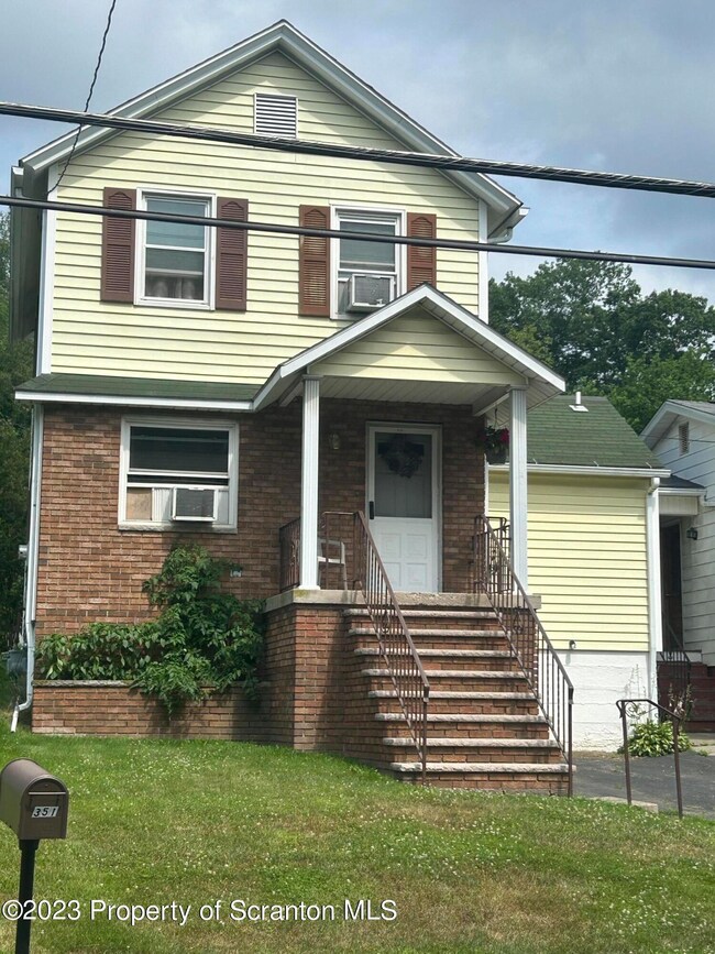 351 Irving St unit L19, Olyphant, PA 18447 - photo 2