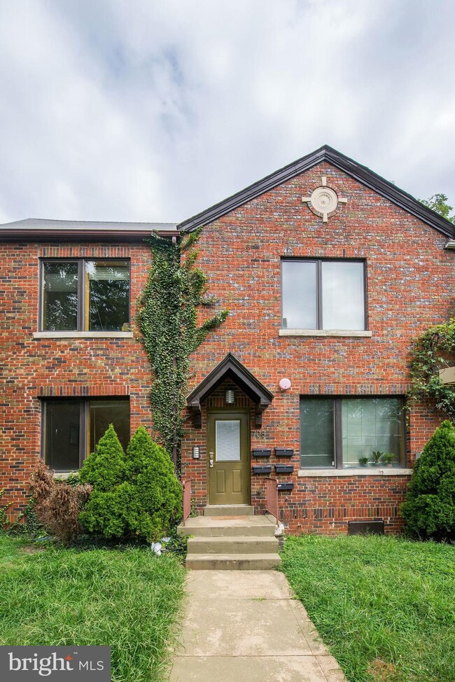 708 Irving St NE unit 101, Washington, DC 20017 - photo 2