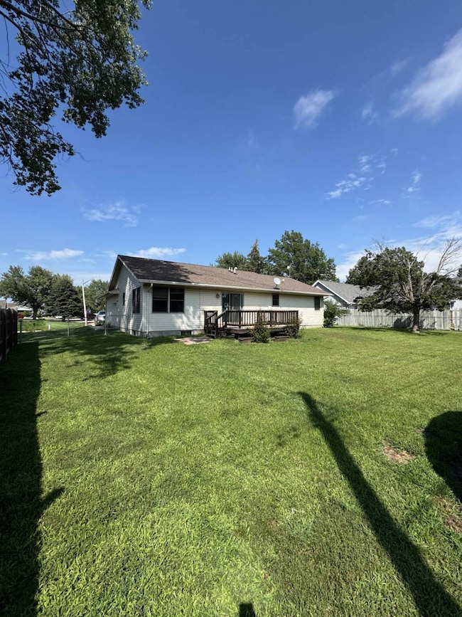 403 Holt Blvd, Oneill, NE 68763 - photo 3