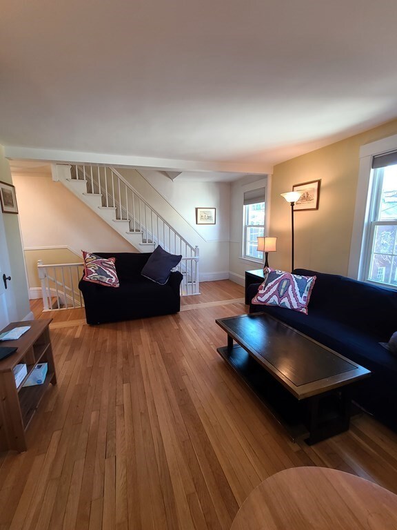 24 Farwell Place unit 3, Cambridge, MA 02138 - photo 2