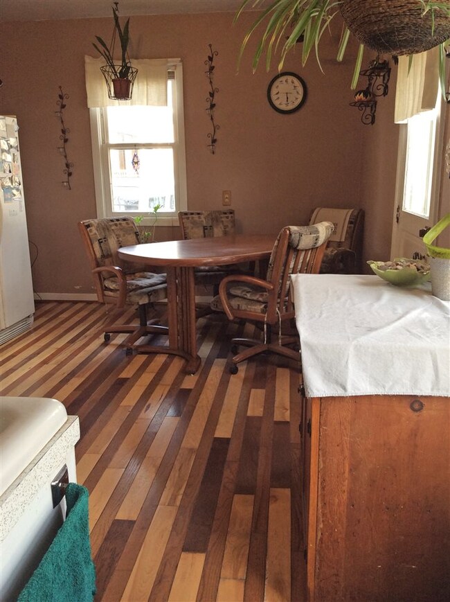 299 Franklin St, Evansville, WI 53536 - photo 4