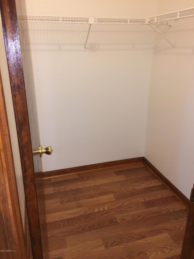 7822 Aquarius Cir S, Jacksonville, FL 32216 - photo 5