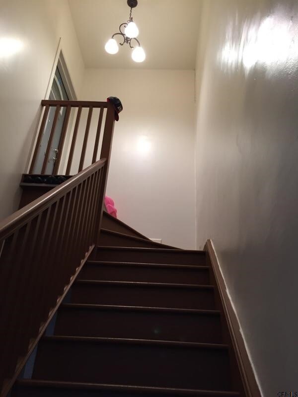 1235 Lark St, Albany, NY 12210 - photo 7