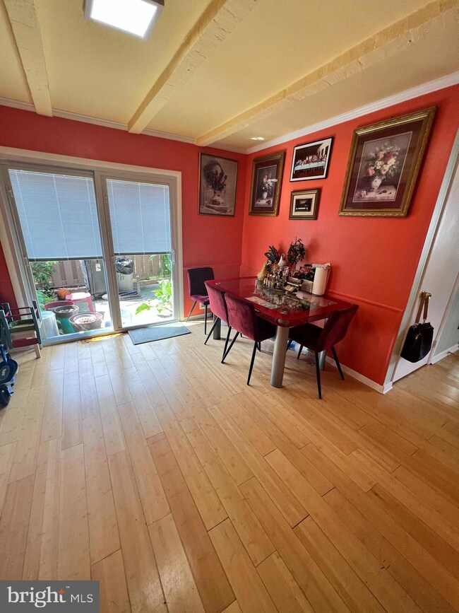 3838 Joshua Place unit B, Alexandria, VA 22309 - photo 3