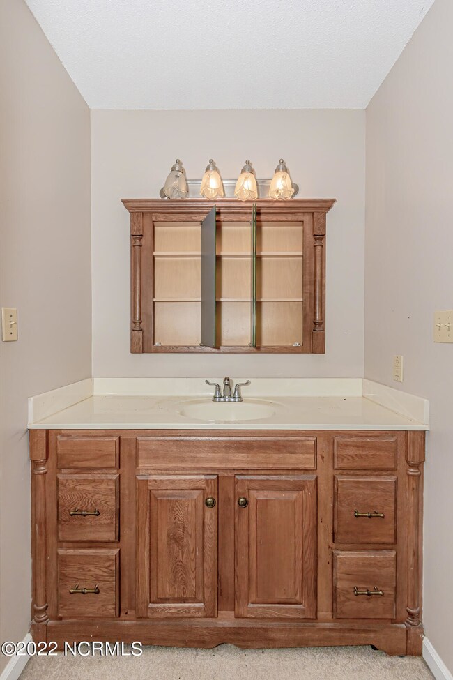 113 Hampton Ct, Jacksonville, NC 28546 - photo 6