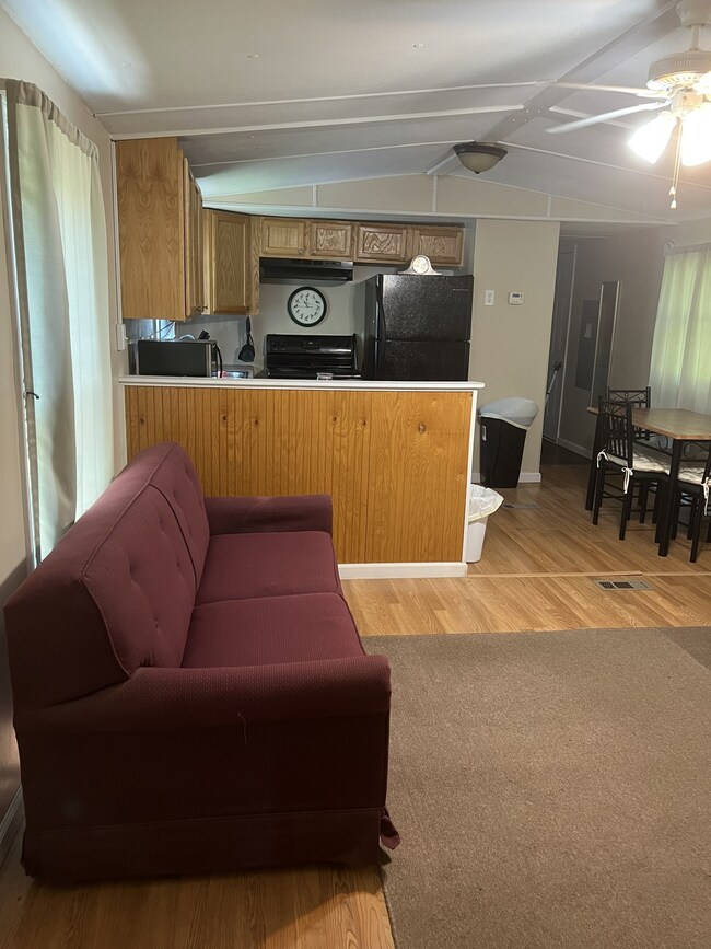 106 Rayburn St, Manchester, TN 37355 - photo 5