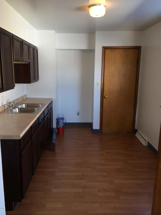 190 Powhatan Ave, Columbus, OH 43204 - photo 2