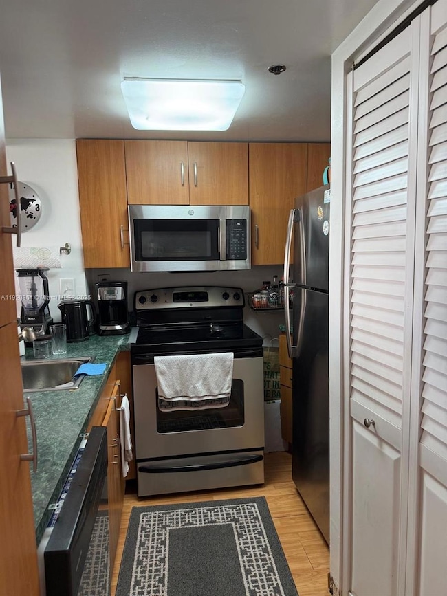 Brickell Key Two Condo unit 910, Miami, FL 33131 - photo 5