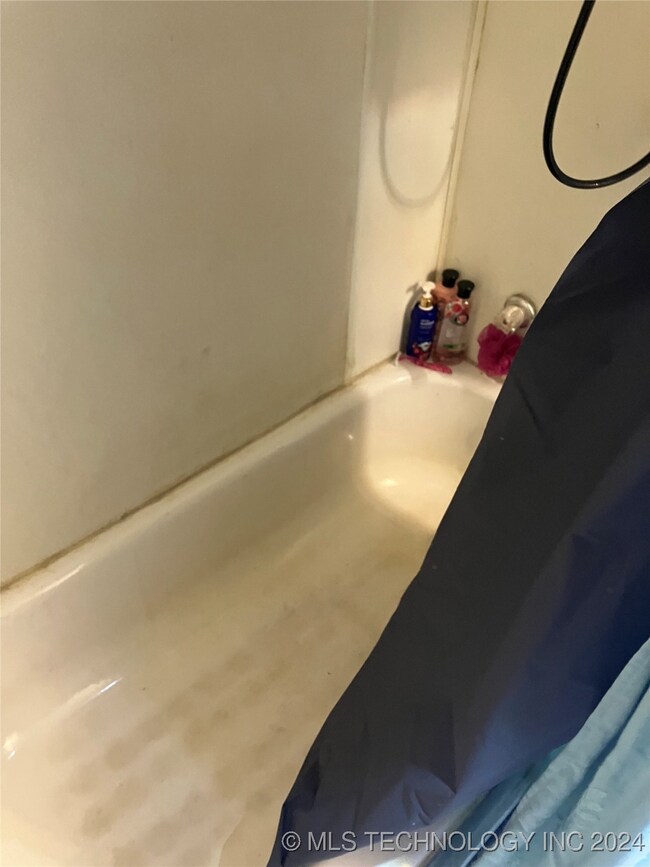 1132 C St SE, Ardmore, OK 73401 - photo 6