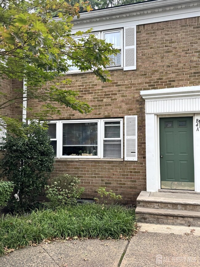 57 Judson St unit 4A, Edison, NJ 08837 - photo 3