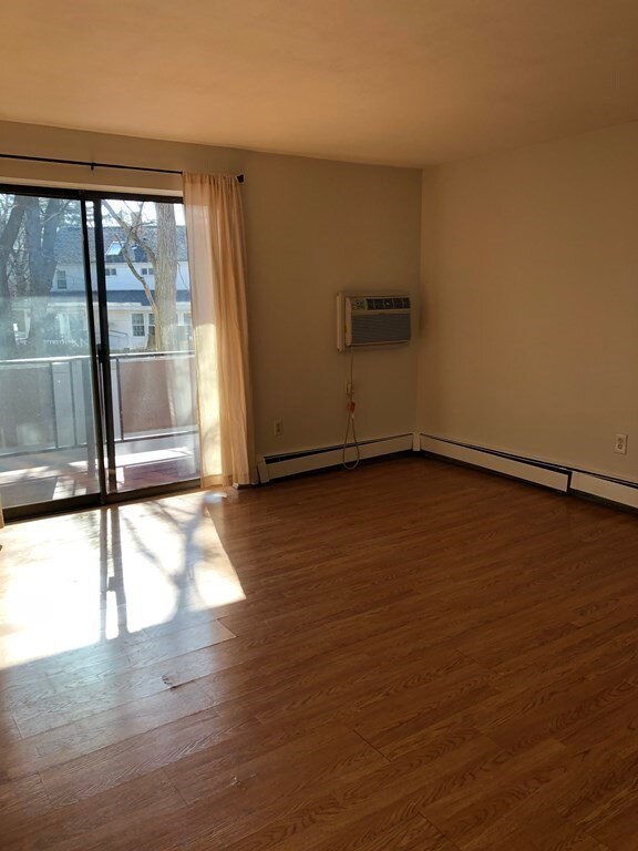 3 Richardson St unit E4, Wakefield, MA 01880 - photo 5