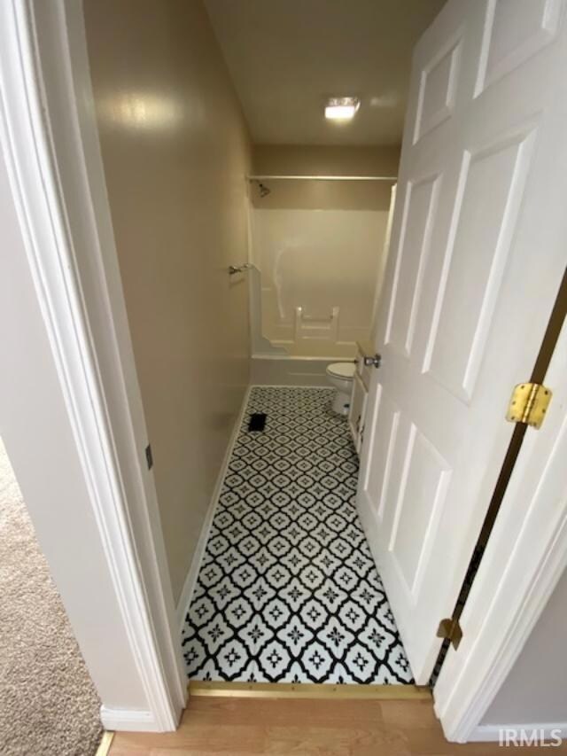 909 E Vincennes St, Linton, IN 47441 - photo 5