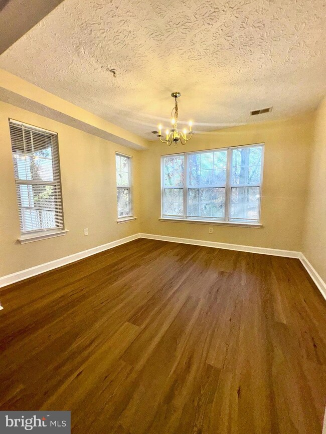 6000 Saint Ignatius Dr unit 202, Fort Washington, MD 20744 - photo 4