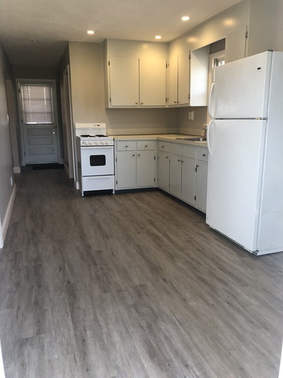 34 Armory St unit A, Wakefield, MA 01880 - photo 2