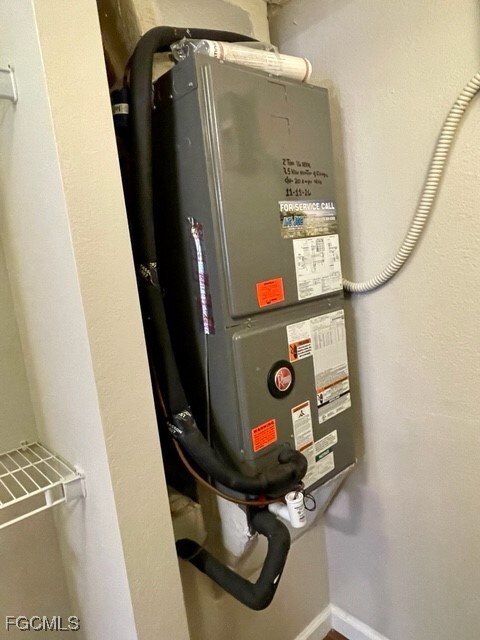 Utility room with heating unit