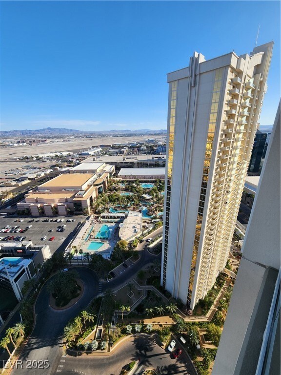 Breathtaking views from the balcony – your perfect