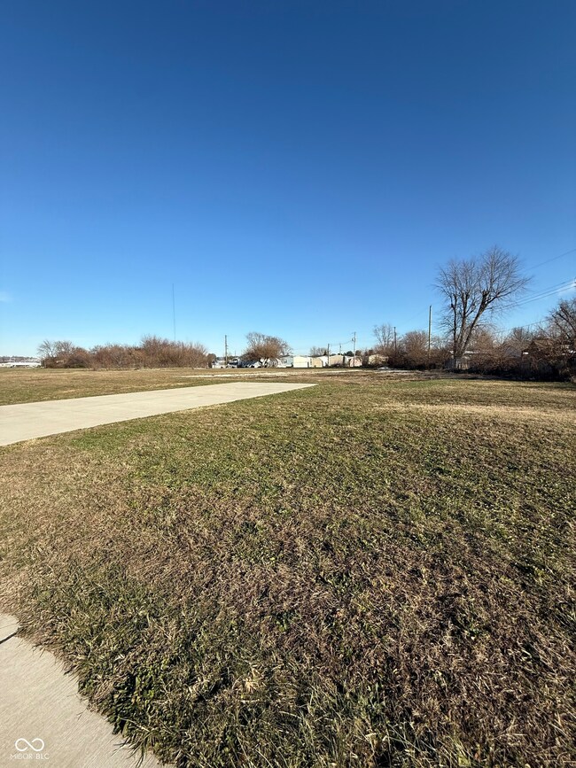 555 Commercial Blvd, Martinsville, IN 46151 - photo 6