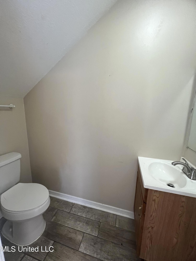 2123 32nd Half Bath