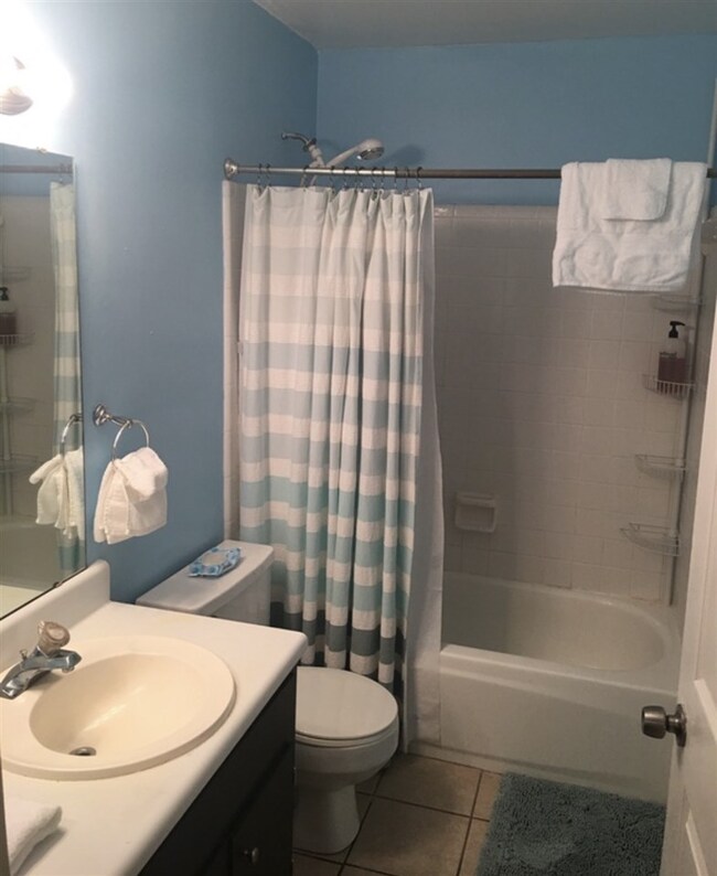 3952 Gaffney Loop unit D, Tallahassee, FL 32303 - photo 5