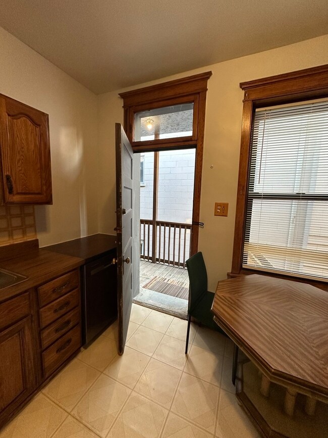 3759 N Damen Ave unit 2, Chicago, IL 60618 - photo 6