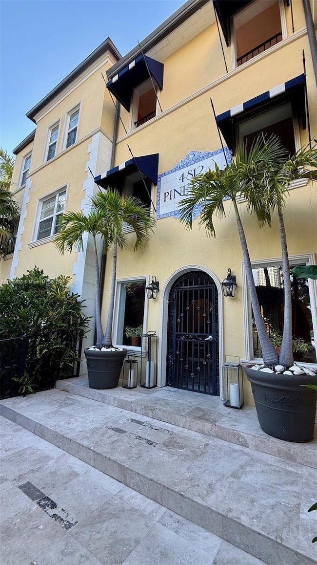 4812 Pine Tree Dr unit 204, Miami Beach, FL 33140 - photo 3