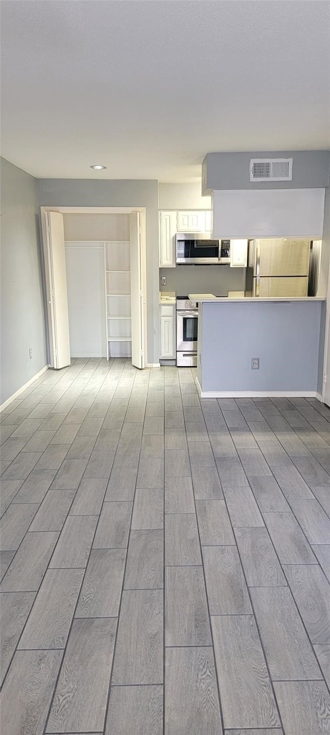 2110 Wilcrest Dr unit 113, Houston, TX 77042 - photo 6