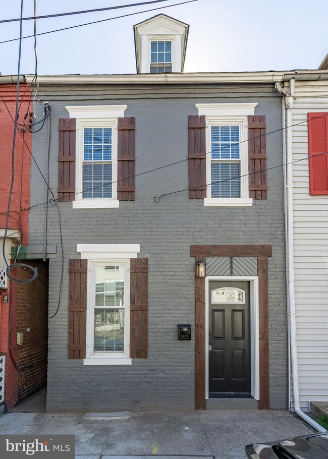 222 S 2nd St, Columbia, PA 17512 - photo 4